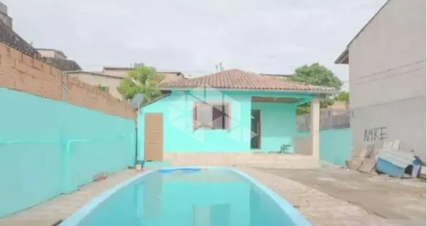 Casa / 4 Dormitórios / 1 Suíte / 3 Vagas / Morro Santana / Porto Alegre