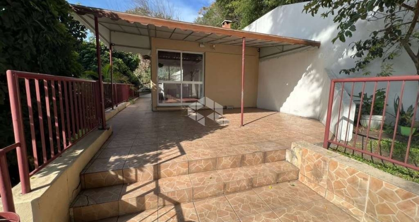 Apartamento com 1 Dormitório,  1 Vaga, Sarandi,  Porto Alegre