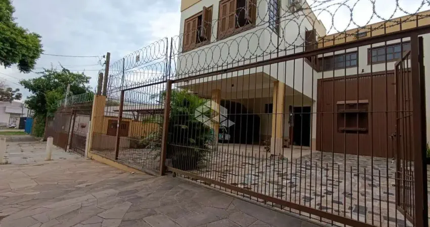 DEPÓSITO/PAVILHÃO  COM 200M²A UMA QUADRA DA ASSIS BRASIL