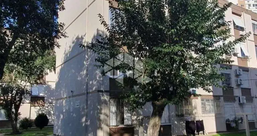 Apartamento com 2 quartos no bairro Vila Ipiranga, ao lado terminal Triângulo