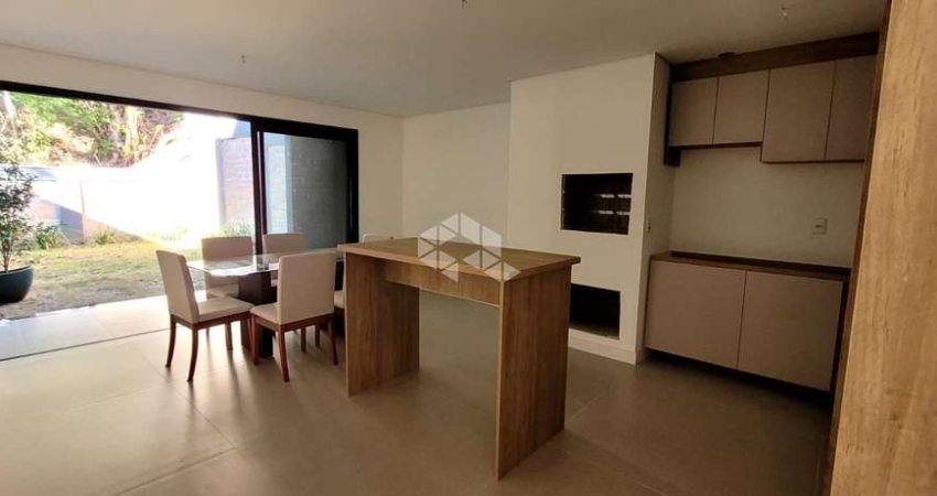 CASA TÉRREA  NOVA SEMI MOBILIADA COM 3 SUÍTES E 4 VAGAS NO BAIRRO CHÁCARA DAS PEDRAS - PORTO ALEGRE