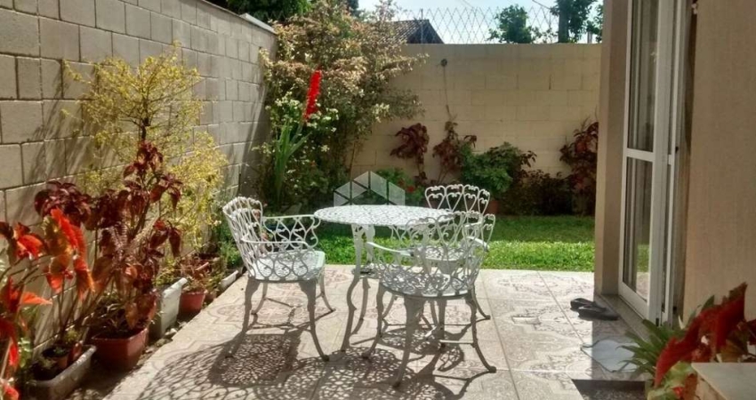 SOBRADO EXCELENTE EM ÓTIMA LOCALIZAÇÃO COM 3 DORMITÓRIOS, 1 SUÍTES E 2 VAGAS