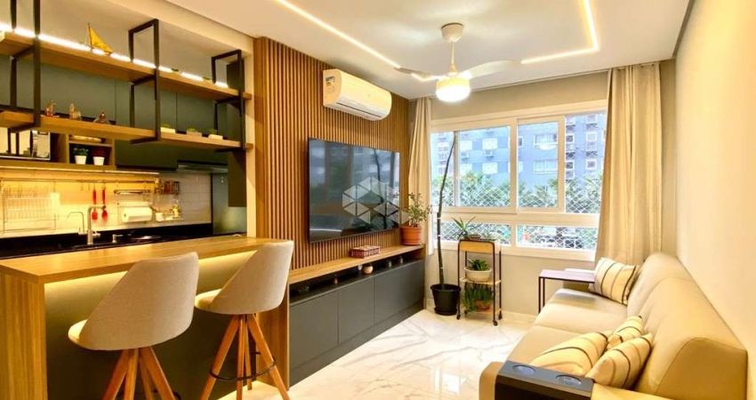 Apartamento decorado e mobiliado com 3 dormitórios no bairro Jardim Lindóia