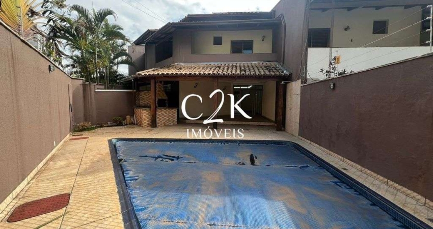 Sofisticado Sobrado com Piscina e Churrasqueira no Setor Nova Suíça – Goiânia