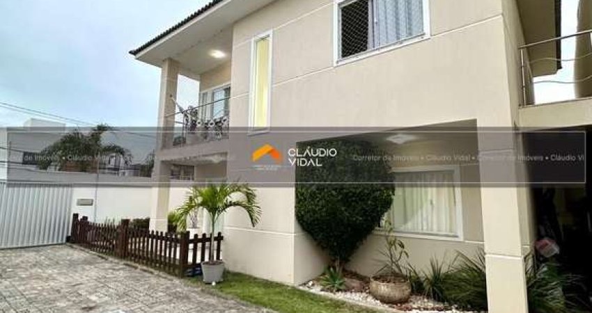 Casa Duplex, terreno de 230 m2,  4/4 em  Miragem, Lauro de Freitas - Bahia