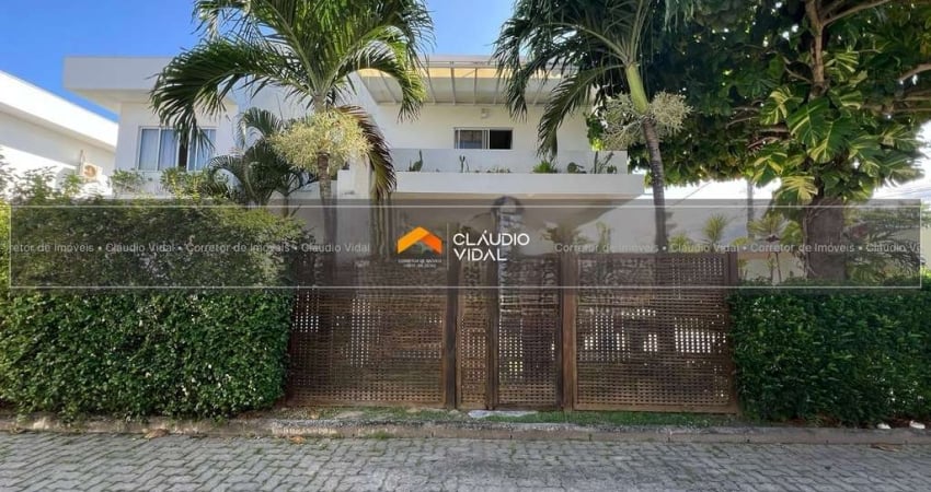 Encantadora casa duplex, 266 m² com 4/4, Buraquinho em Lauro de Freitas- BA