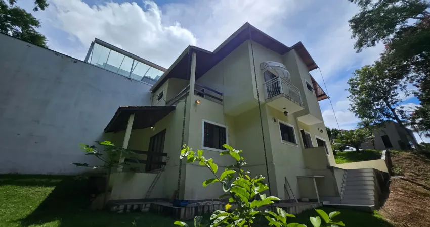 Casa a VENDA no condomínio Aruã com fundo e lateral reserva (Oportunidade)