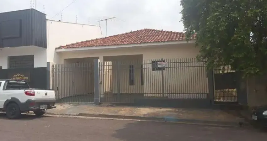 Casa de três quartos com suíte para venda no Bairro Moimaz em Birigui