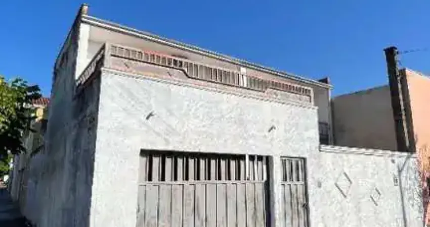 Imperdível oportunidade! Casa à venda em Birigüi-SP, bairro Jardim Toselar, 4 quartos, 1 suíte, 2 salas, 3 banheiros, 3 vagas, 194m².