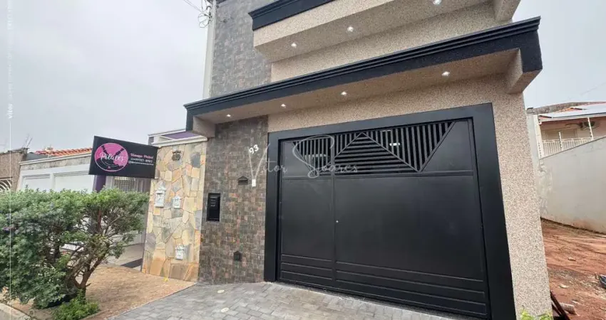 Casa á venda no Parque das Árvores em Birigui, casa com; 3 Quartos sendo uma suíte, sala de Tv com pé direito alto e Garagem com churrasqueira