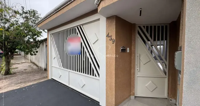 Casa á Venda no Parque das Nações em Birigui, casa com; 3 quartos sendo um deles suíte com closet, sala de TV, cozinha e garagem coberta com 2 vagas