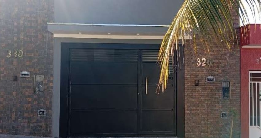 Casa à venda em Birigüi-SP, Residencial Pedro Marin Berbel: 3 quartos, 1 suíte, 2 salas, 3 banheiros, 2 vagas de garagem.
