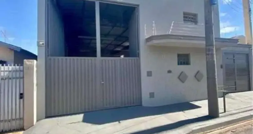 Casa à venda em Birigüi-SP, bairro Cidade Jardim: 2 quartos, 1 suíte, 2 salas, 2 banheiros, 2 vagas de garagem, 300m². Venha conferir!