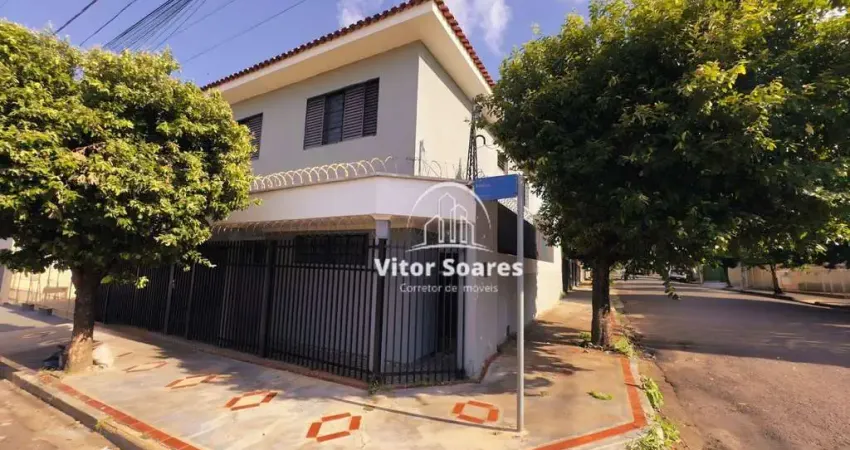 Casa com 4 quartos à venda na Rua Aurora, Centro, Birigui