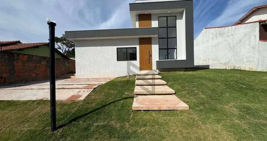 Casa com 3 dormitórios, 127 m² - venda por R$ 750.000,00 ou aluguel por R$ 4.700,00/mês - Poço Fundo - São Pedro da Aldeia/RJ