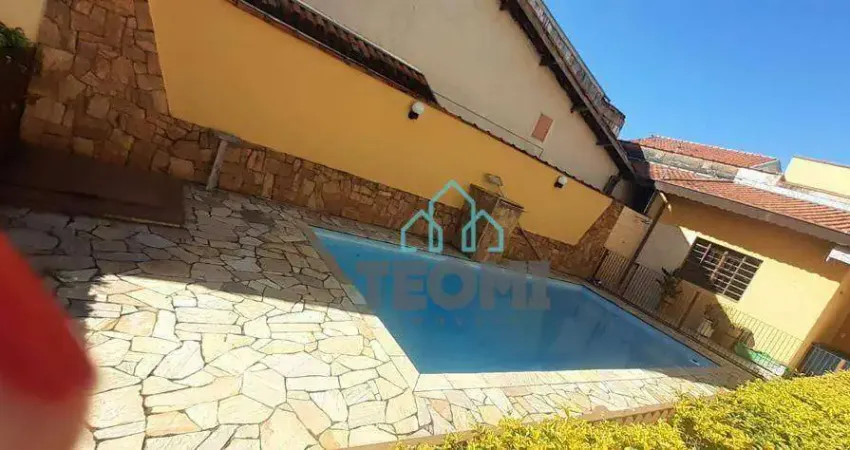 Casa com 4 dormitórios à venda, 350 m² por R$ 850.000,00 - Parque São Cristóvão - Taubaté/SP