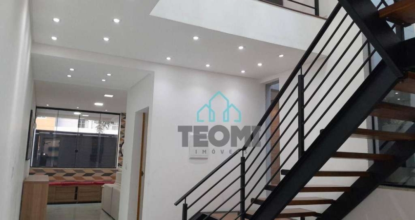 Sobrado com 3 dormitórios à venda, 182 m² por R$ 800.000,00 - Bosque Flamboyant - Taubaté/SP