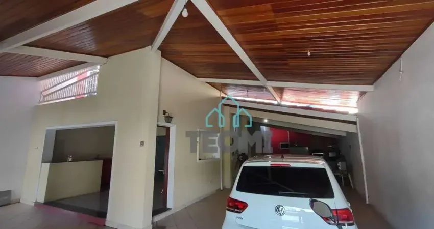 Sobrado com 4 dormitórios ( 1 Suíte ) à venda, 186 m² por R$ 600.000 - Esplanada Independência - Taubaté/SP