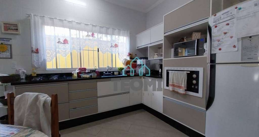 Casa com 3 dormitórios sendo 1 suíte à venda, 80 m² por R$ 650.000 - Residencial Portal da Mantiqueira - Taubaté/SP