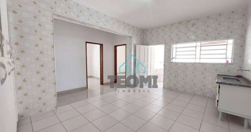 Casa com 3 dormitórios e Edicula à venda, 200 m² por R$ 650.000 - Jardim Santa Clara - Taubaté/SP