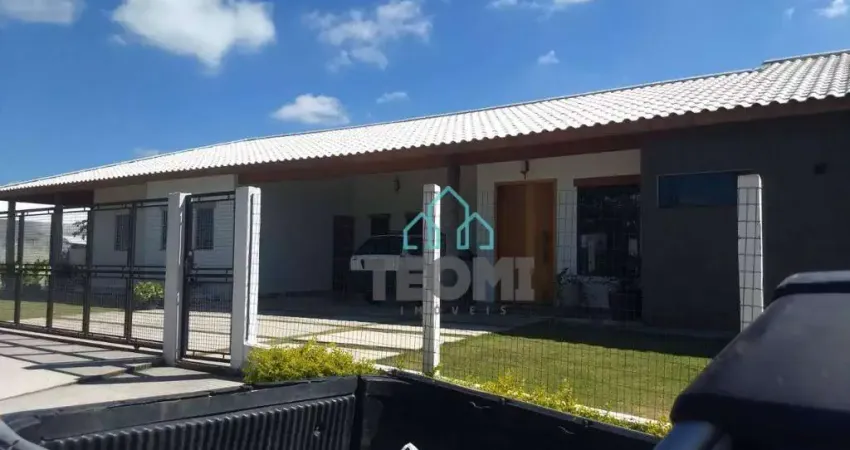 Casa com 3 dormitórios sendo 1 suíte à venda, 414 m² por R$ 2.200.000 - Chácara São Félix - Taubaté/SP