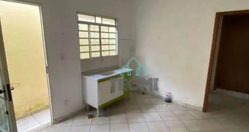 Casa com 8 dormitórios à venda, 180 m² por R$ 620.000,00 - Vila São José - Taubaté/SP