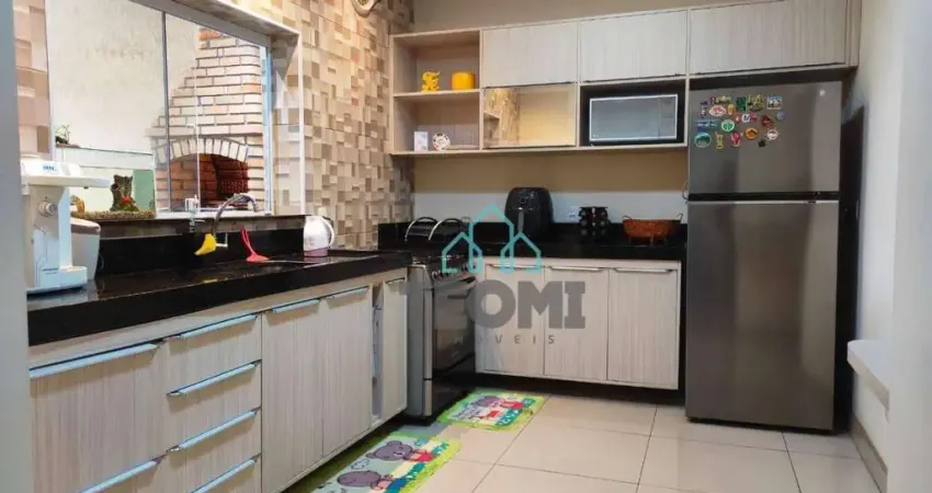 Sobrado com 3 dormitórios (1 suite) à venda, 120 m² por R$ 320.000 - Cecap - Taubaté/SP