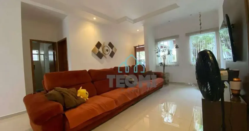 Sobrado com 4 dormitórios à venda, 307 m² por R$ 1.350.000,00 - Campos do Conde Louvre - Tremembé/SP