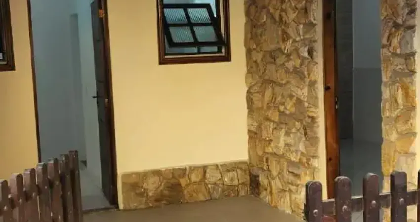 Casa Excelente no Bairro da Luz em Condomínio Fechado!