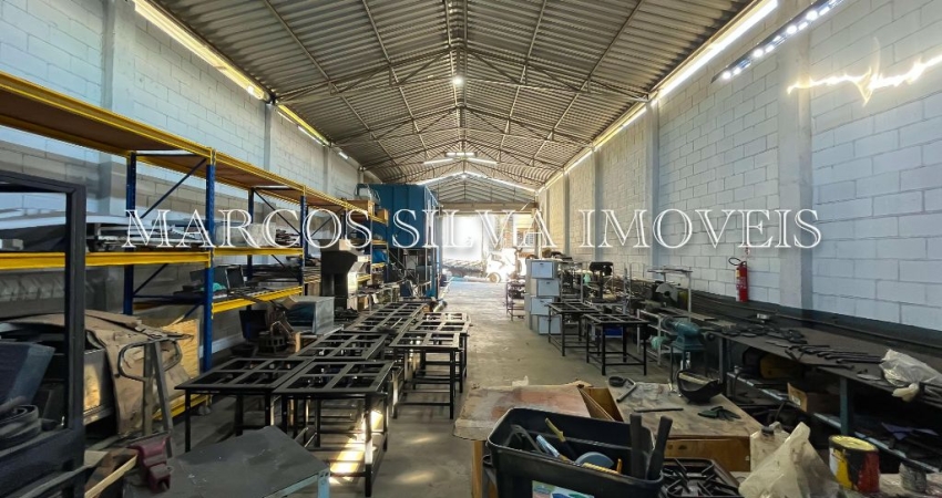 Barracão / Galpão / Depósito com 2 salas para alugar na Estrada Adrianópolis, 329, Vila Nossa Senhora da Conceição, Nova Iguaçu