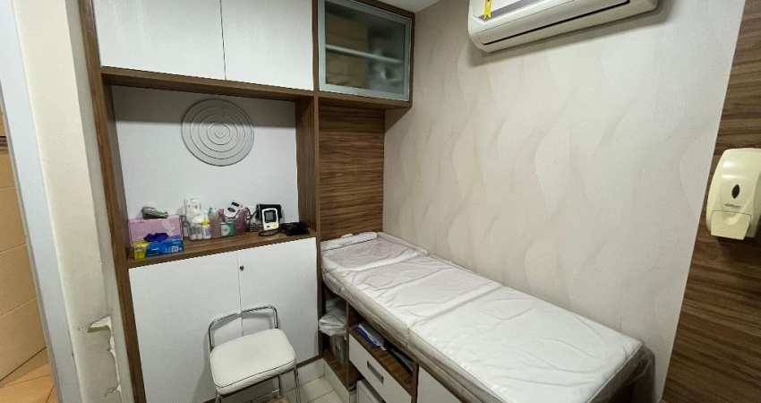 Sala comercial com 3 salas para alugar na Rua Getúlio Vargas, 121, Centro, Nova Iguaçu