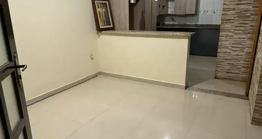Casa com 2 quartos para alugar na Rua Dez, 35, Caioaba, Nova Iguaçu