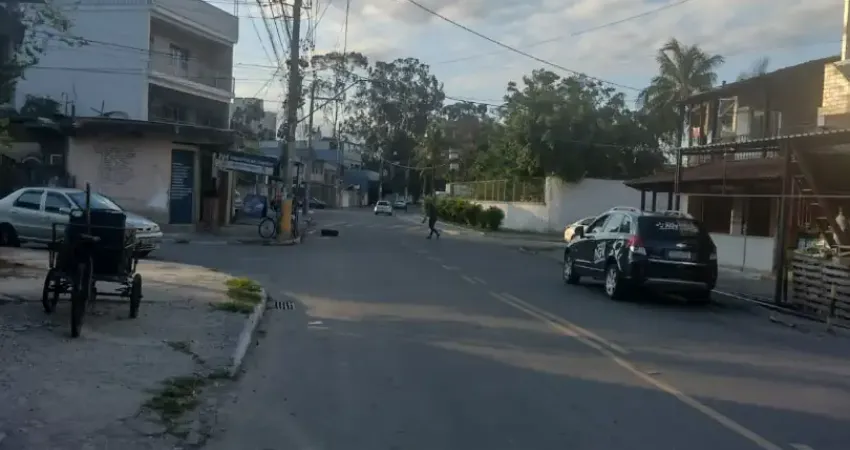 Sala comercial com 1 sala para alugar na Estrada Cambucas, 226, Jardim Alvorada, Nova Iguaçu