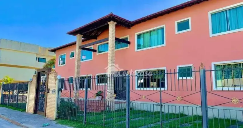Apartamento com 3 dormitórios à venda, 68 m² por R$ 330.000,00 - Estação - São Pedro da Aldeia/RJ