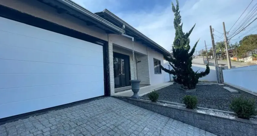 Casa com 3 quartos à venda no João Costa, Joinville 