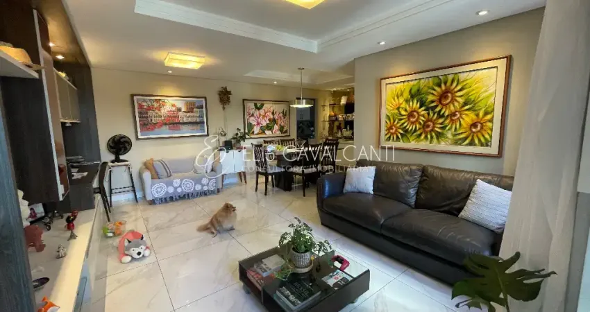 Vendo apartamento em Setúbal, com três quartos, excelente localização.