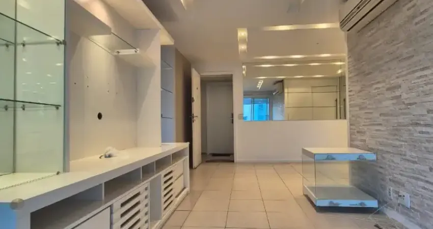 Moderno e espaçoso apartamento com 82m² com 2 quartos no Rio 2