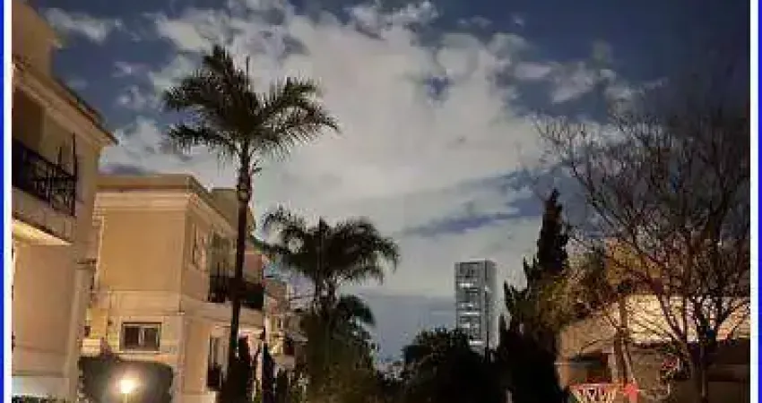 Casa 4 Dormitórios, 3 suítes, 4 vagas, Piscina, 360 m² - Morumbi