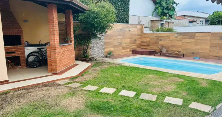 Casa no Residencial Morada dos Pássaros-Aldeia da Serra, Barueri, SP,