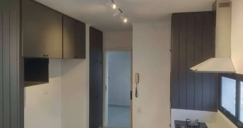 OPORTUNIDADE Apartamento 4 Quartos 04 Banheiros  3 Vagas 180 m² REFORMADO