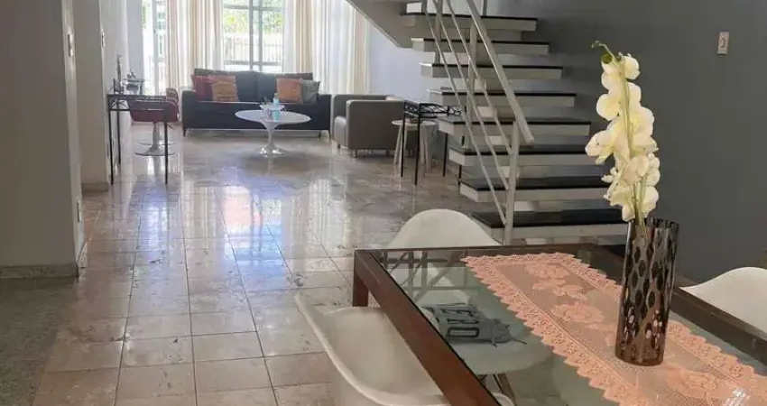 CASA  Á VENDA, JD.DA GLORIA/KLABIN ,3 DORMS(1 SUITE) ,3 VAGAS,PISCINA.256M2