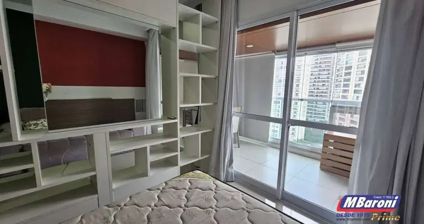 Aluga se Apartamento mobiliado em prédio luxuoso e excelente localização