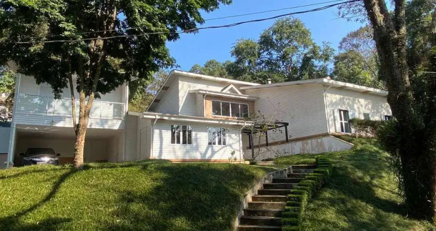 Belíssima casa na melhor rua do Forest Hills! Bem próximo ao clube!