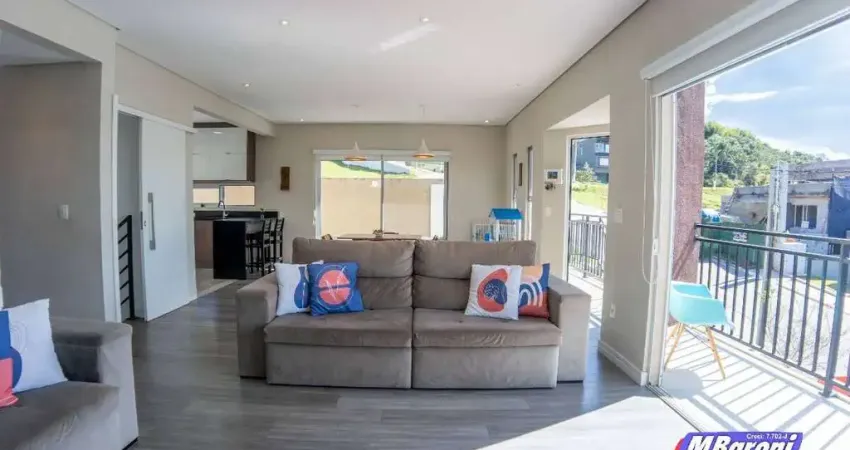 Casa em condomínio para venda com 3 quartos, sendo 1 suíte, 360m²