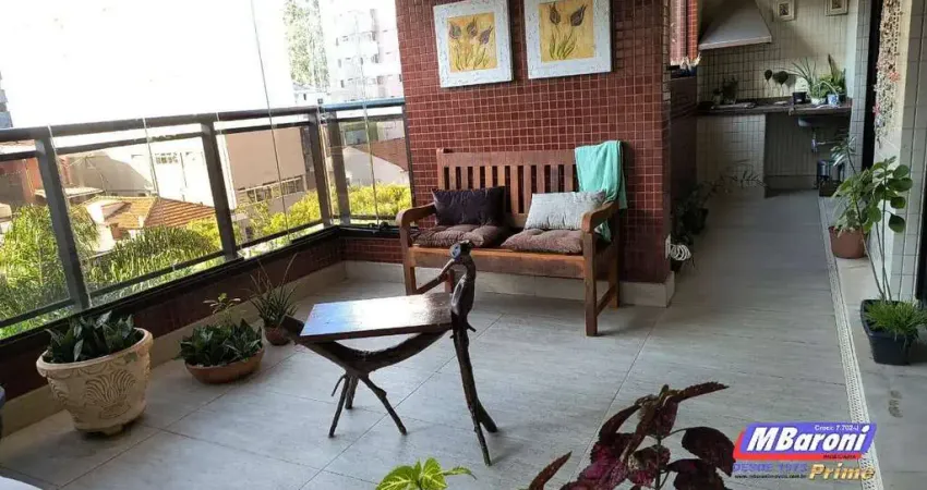 Apartamento 208m2.Dois quarteirão do metro Sta Cruz .