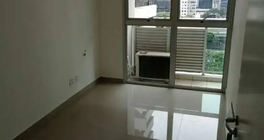 SALA COML. VENDA ,ACLIMAÇÃO , 2 AMBIENTES , COPA, BANHEIRO, 1 VAGA ,50M2