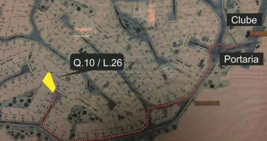 Cond. forest hills - lote em final de rua, aclive, com vegetação