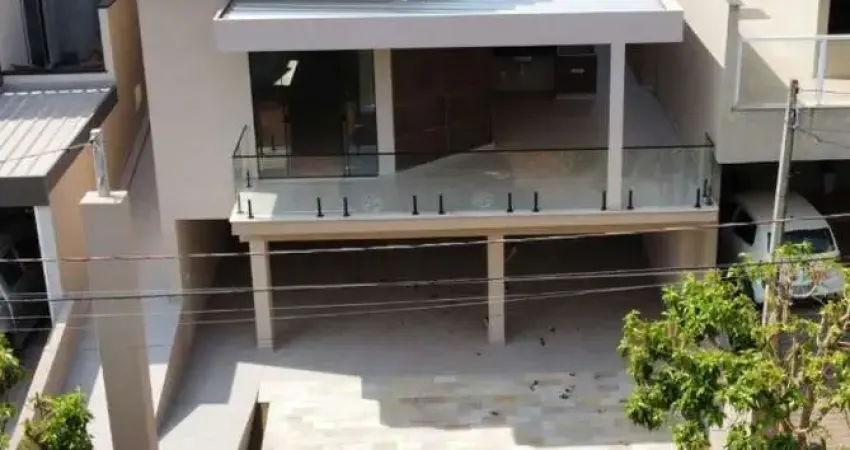 Casa em condomínio dentro da cidade à venda com 3 suítes