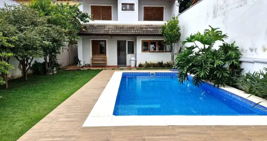 Imperdível: Casa à venda em Atibaia-SP, Vila Esperia Ou Giglio. 4 quartos, 4 suítes, 3 salas, 2 vagas de garagem, 400m².