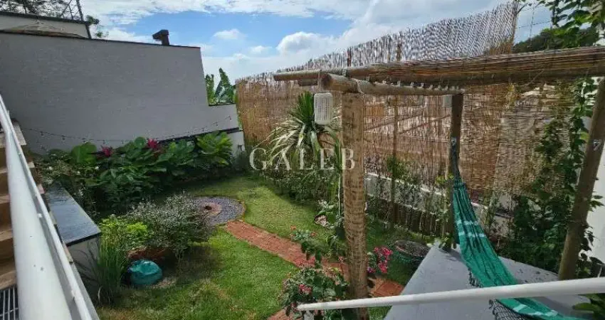 SOBRADO À VENDA COM EXCELENTE ACABAMENTO E EXCELENTE LOCALIZAÇÃO